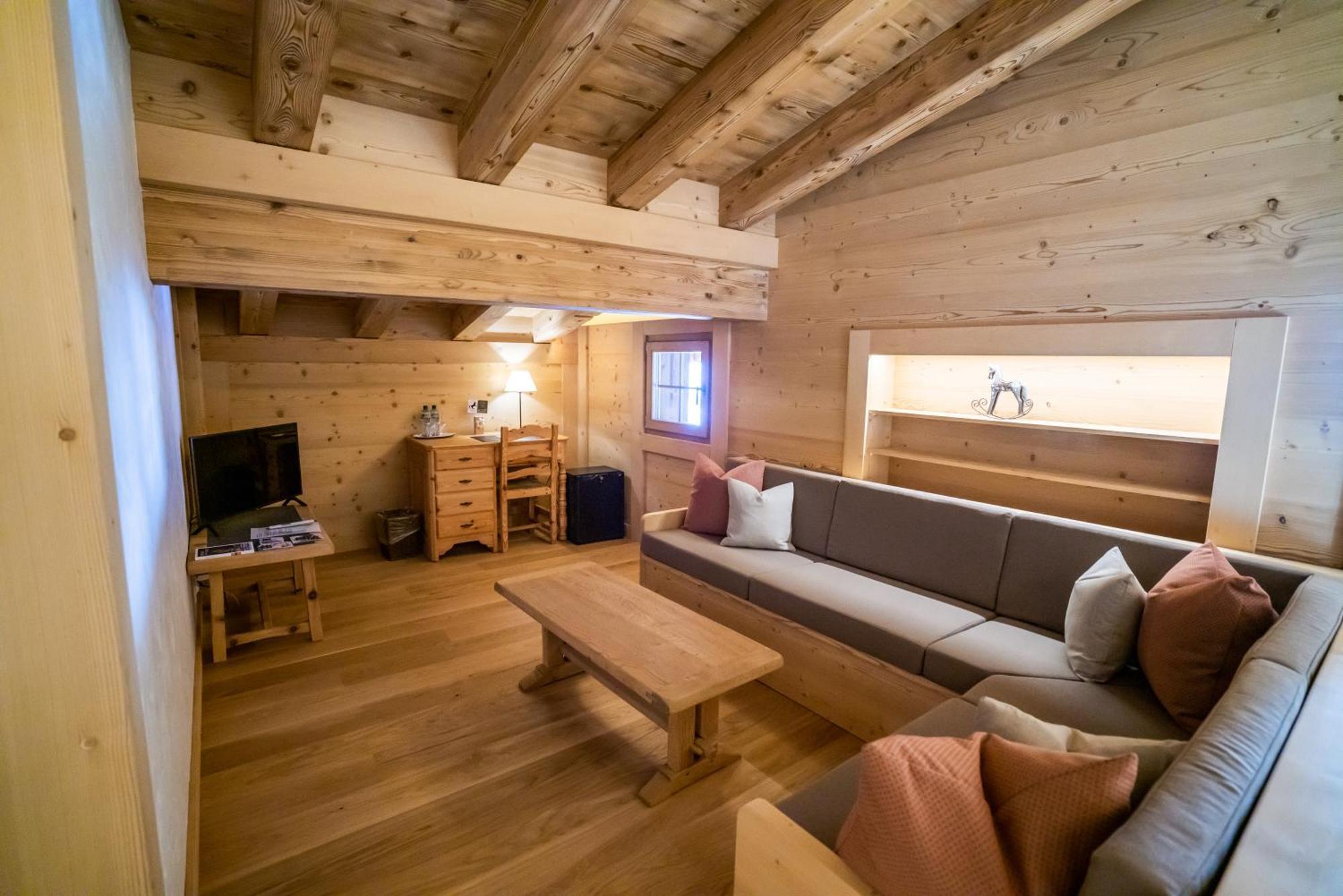Posthotel Roessli Gstaad Zewnętrze zdjęcie