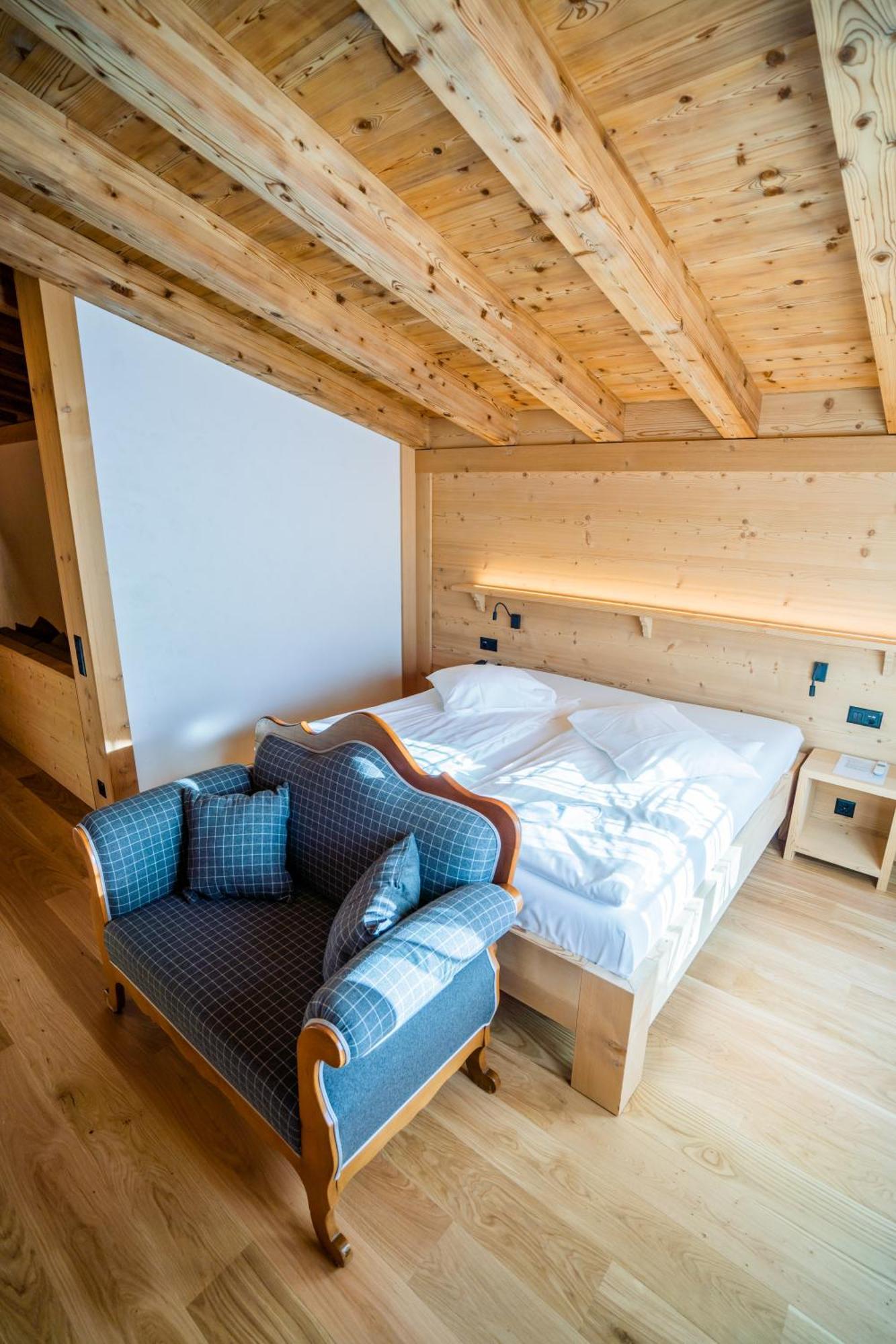 Posthotel Roessli Gstaad Zewnętrze zdjęcie