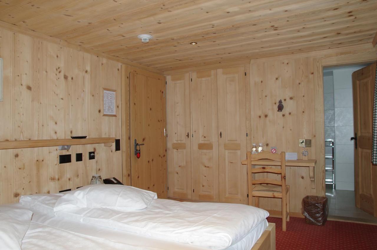 Posthotel Roessli Gstaad Zewnętrze zdjęcie